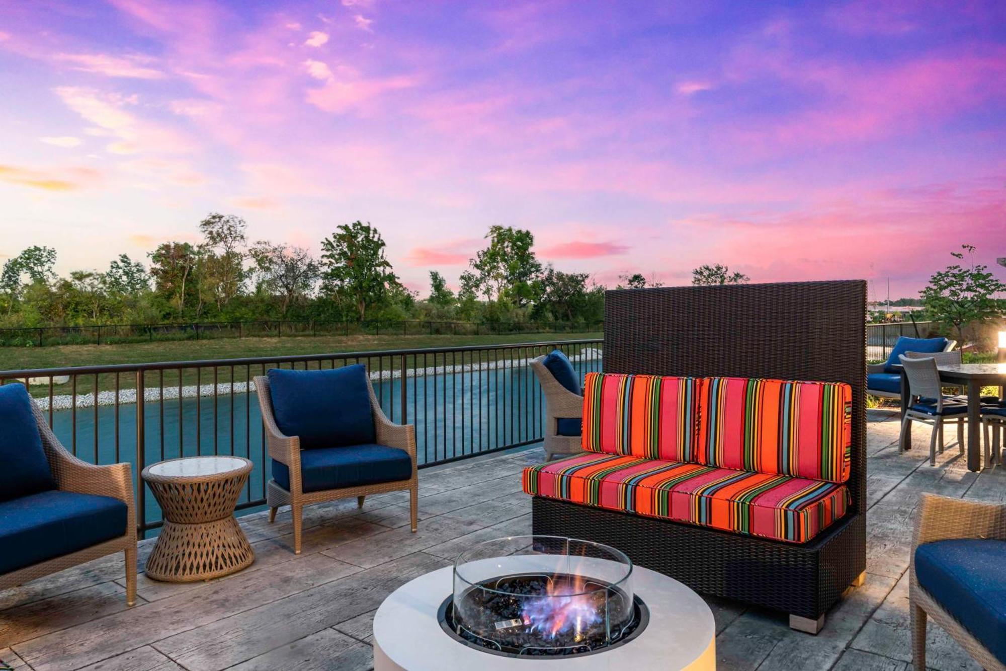 Hilton Garden Inn By Hilton Fort Wayne North Sunnybrook Acres エクステリア 写真